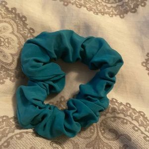lululemon rare scrunchie
